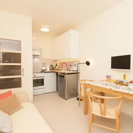 Apartment 7 Days Fx Mayr Health Programme In A Deluxe Surrounded By A Large Mediterranean Aroma Garden, Tailor-made Meals Included Sibenik